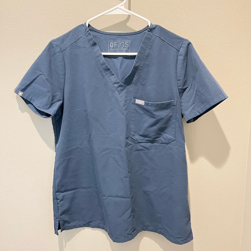 Figs Catarina One-Pocket Scrub top